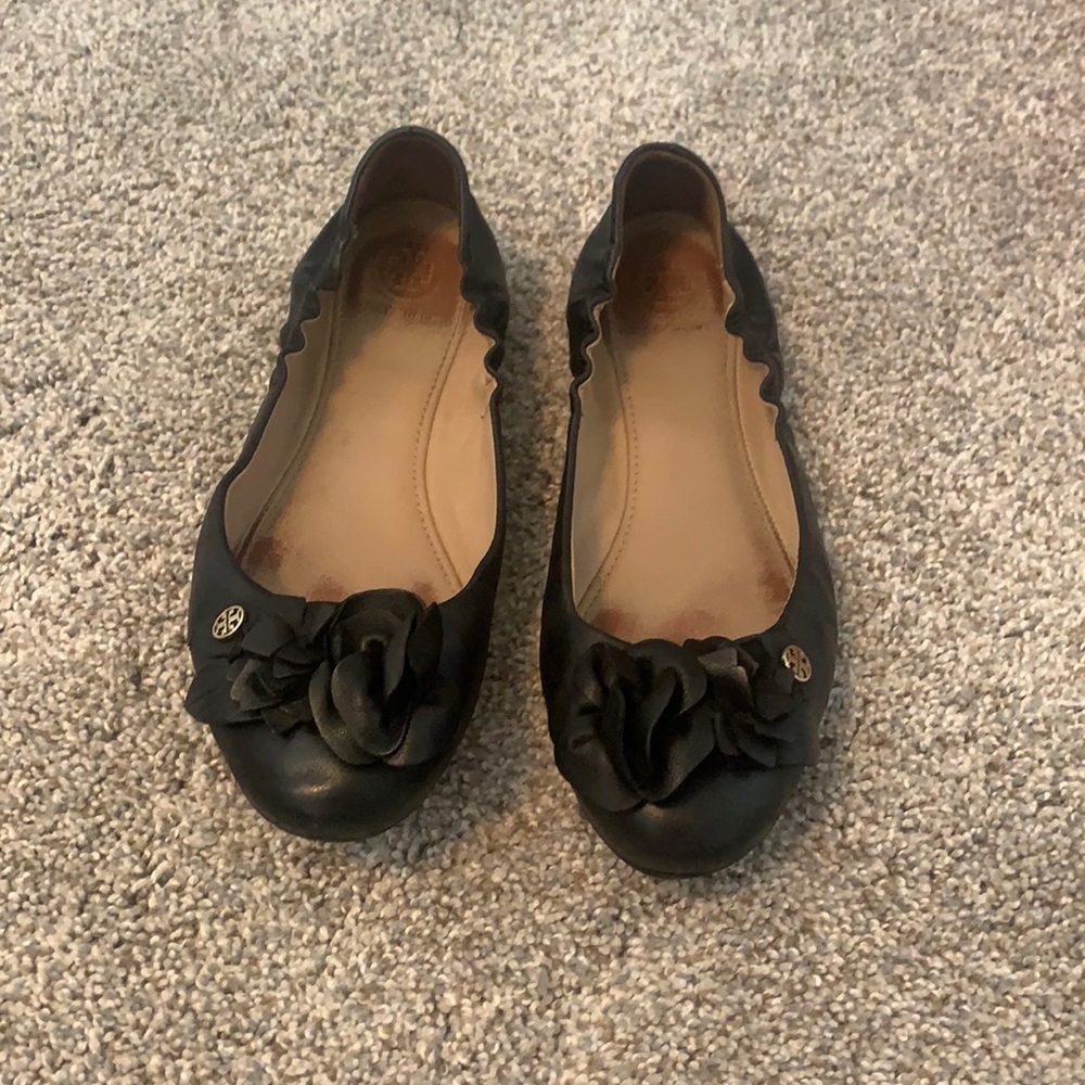 tory burch black flats size 8